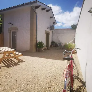 Le Petit Saugnieu Hébergement de vacances